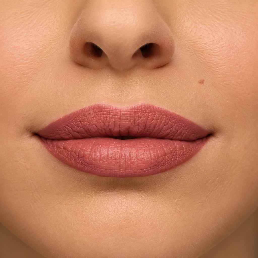 Avon Ultra Color Batom Matte FPS 30 Nude Rose 3,6g